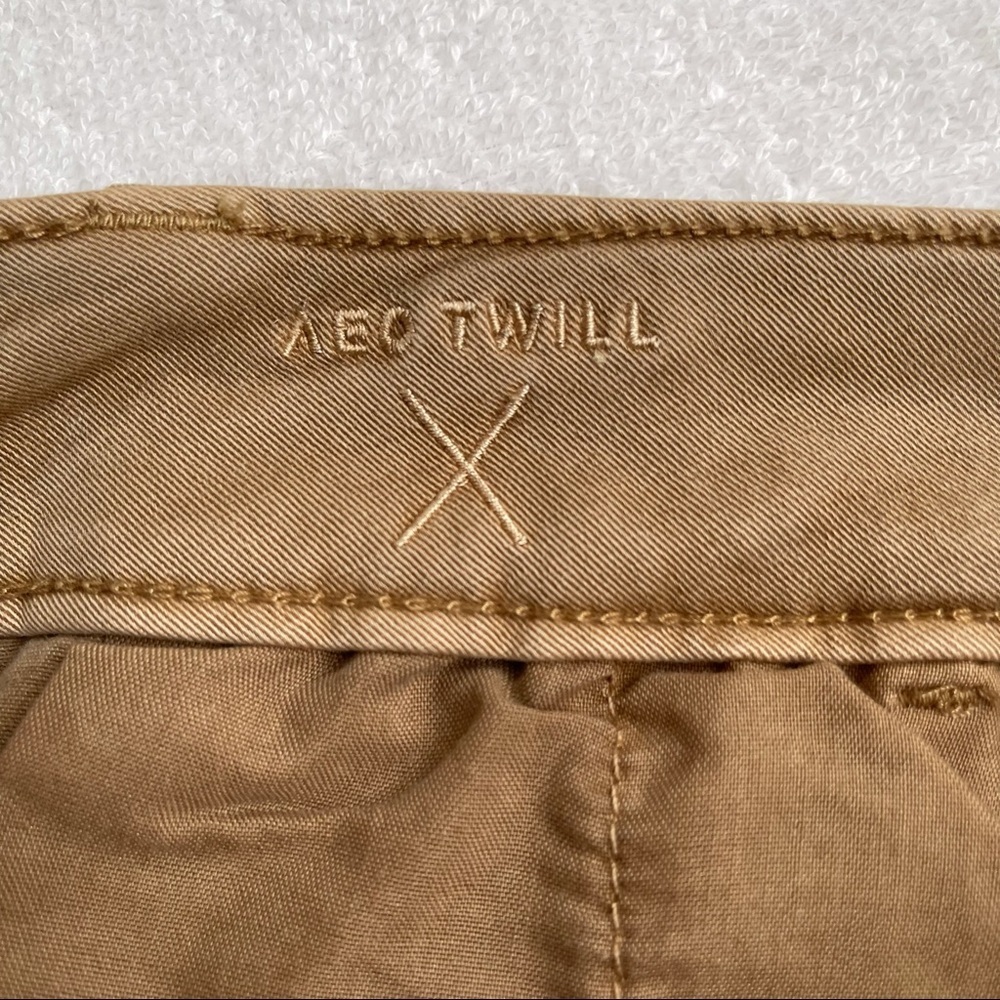 American Eagle Outfitters Khaki Midi Shorts size 8 - Picture 5 of 7